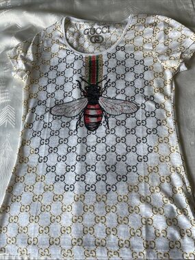 Gucci White Short-Sleeve Tee with Gold GG and Bee Motif
